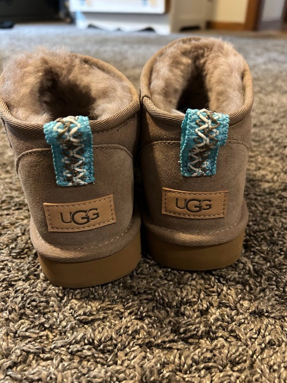 Women's Classic Ultra Mini - Size 9 - Color: Sand (I think) - Picture 4 of 6